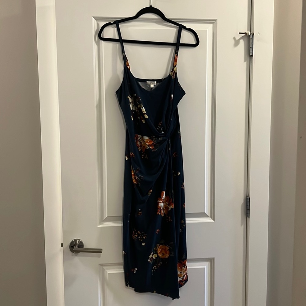 Nine Britton Floral Midi Dress Size Medium